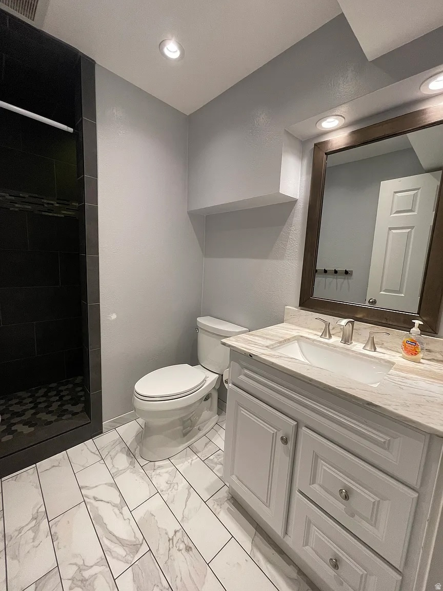 MAKIN ESTATES - Residential