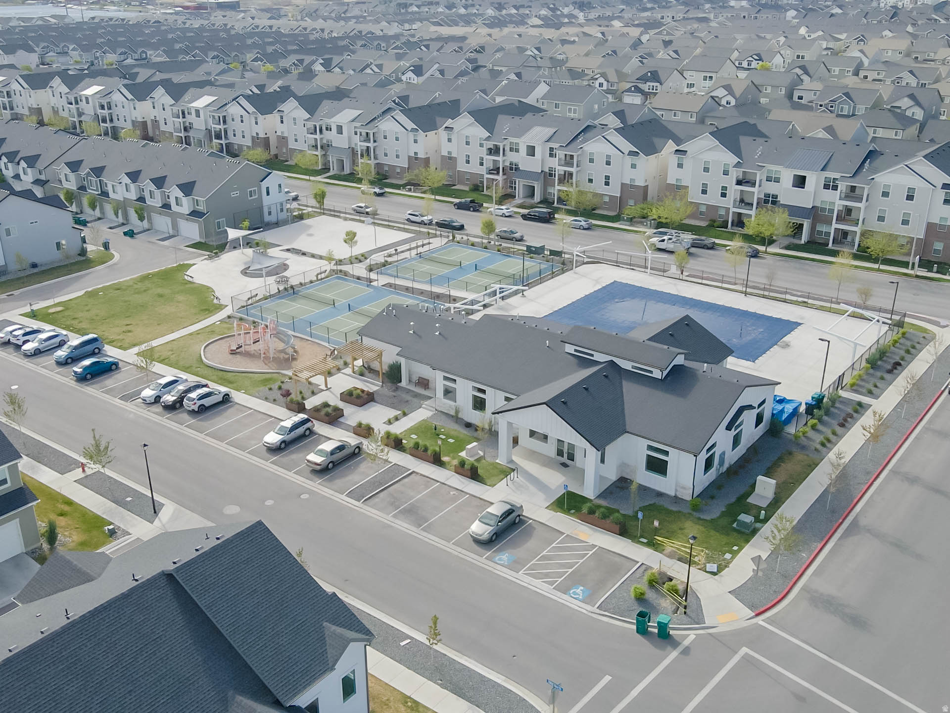 WILLOW POINT - Residential