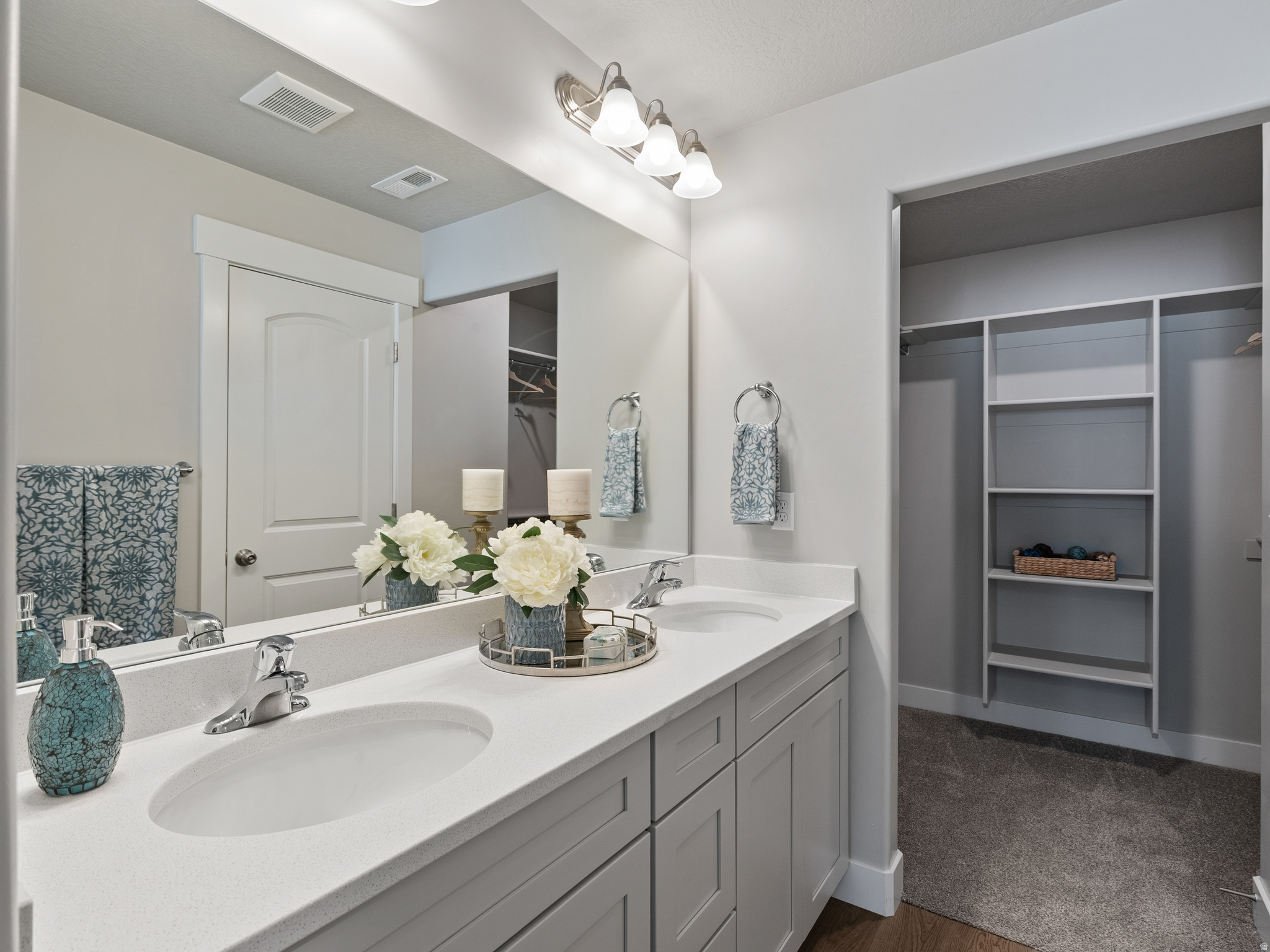 WILLOW POINT - Residential