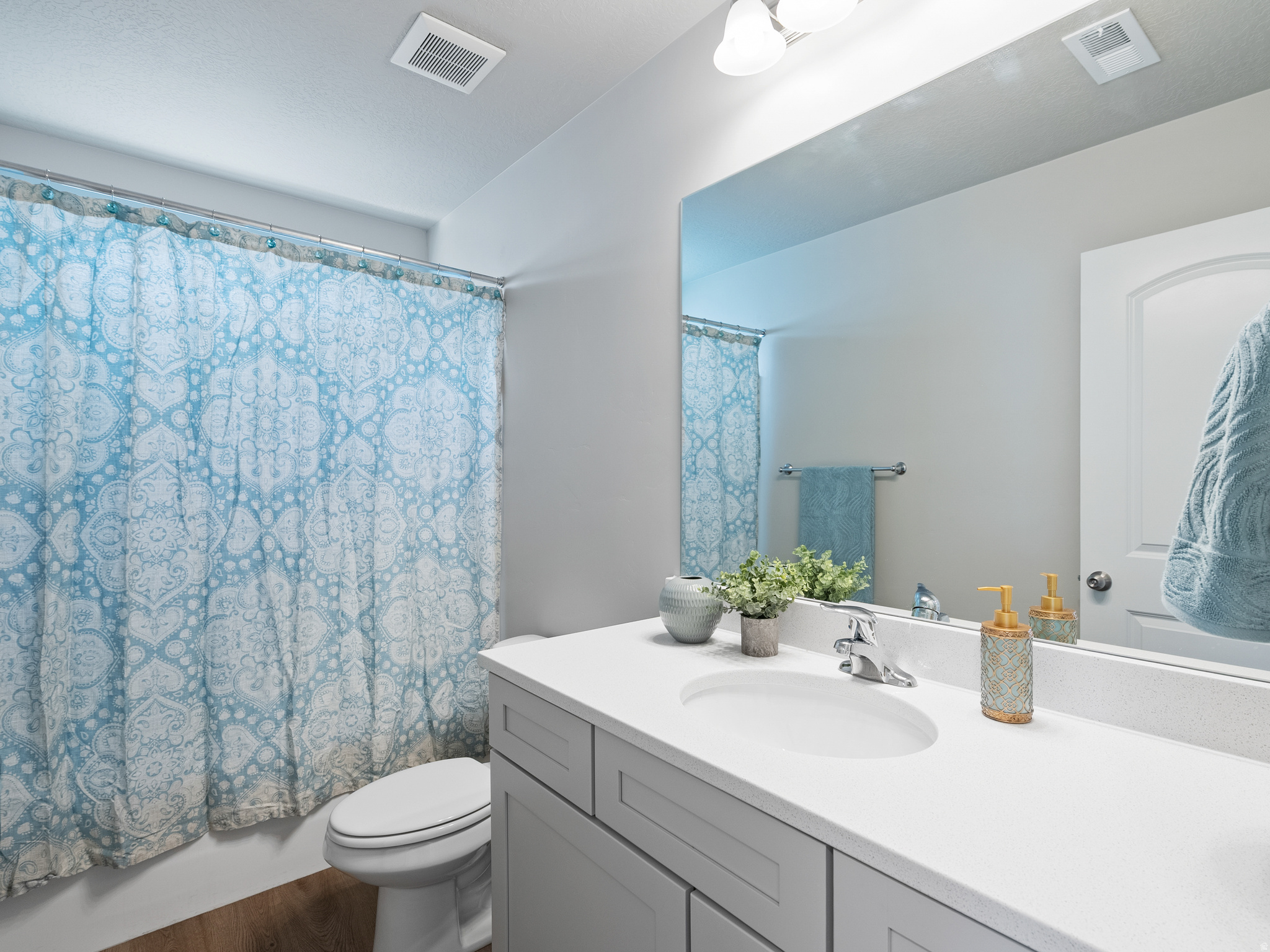 WILLOW POINT - Residential