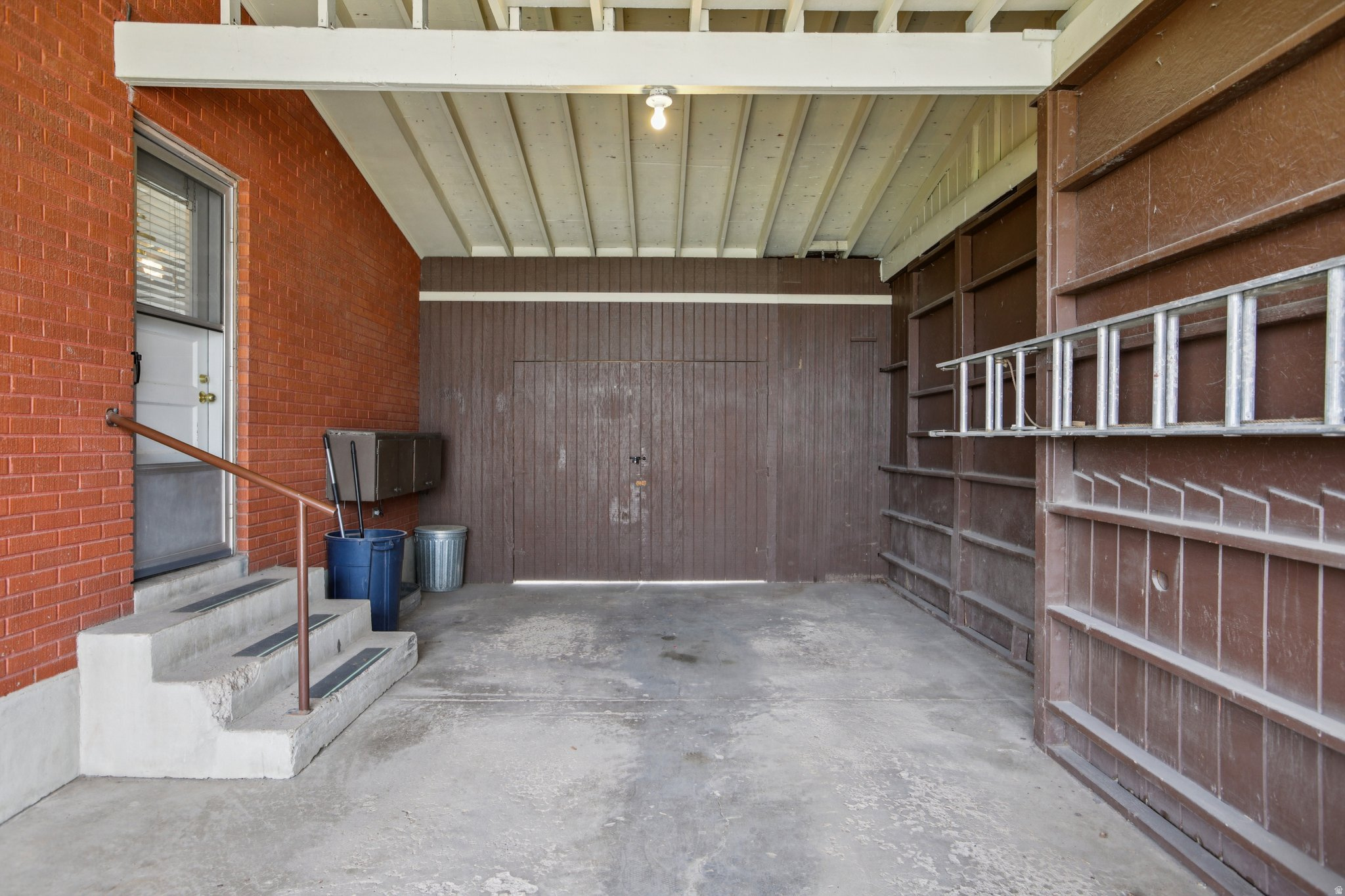 TIBBITT'S - Residential