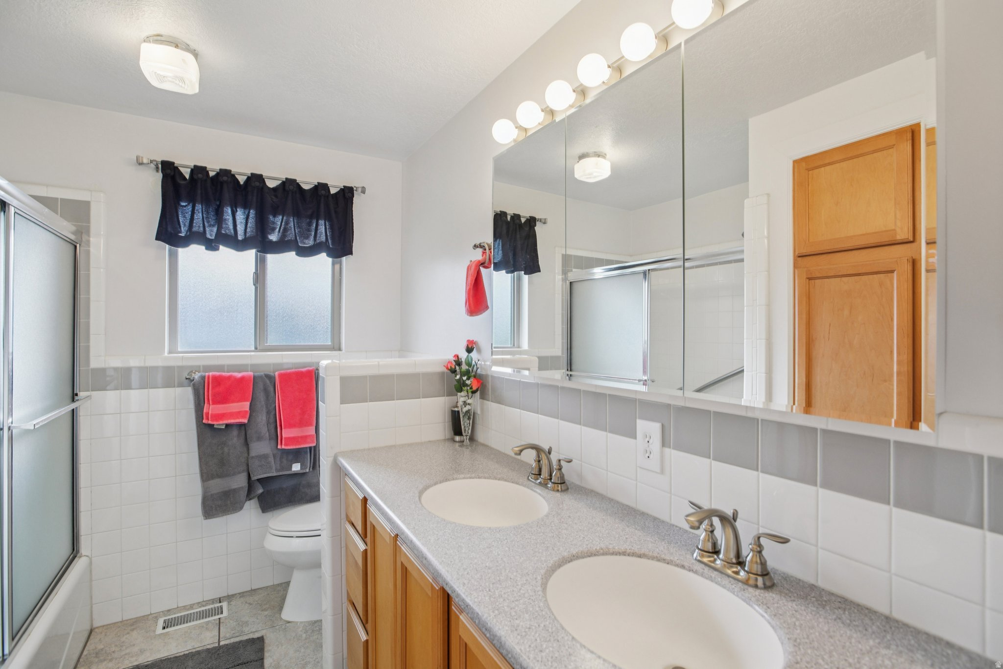 TIBBITT'S - Residential