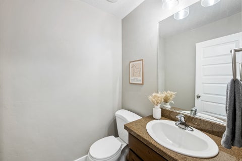 Tiny photo for 936 W SPRING CREEK LN, Farmington, UT 84025 (MLS # 2183666)