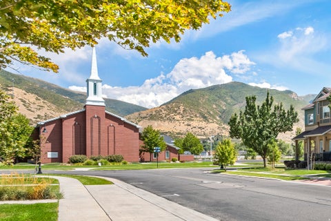 Tiny photo for 936 W SPRING CREEK LN, Farmington, UT 84025 (MLS # 2183666)