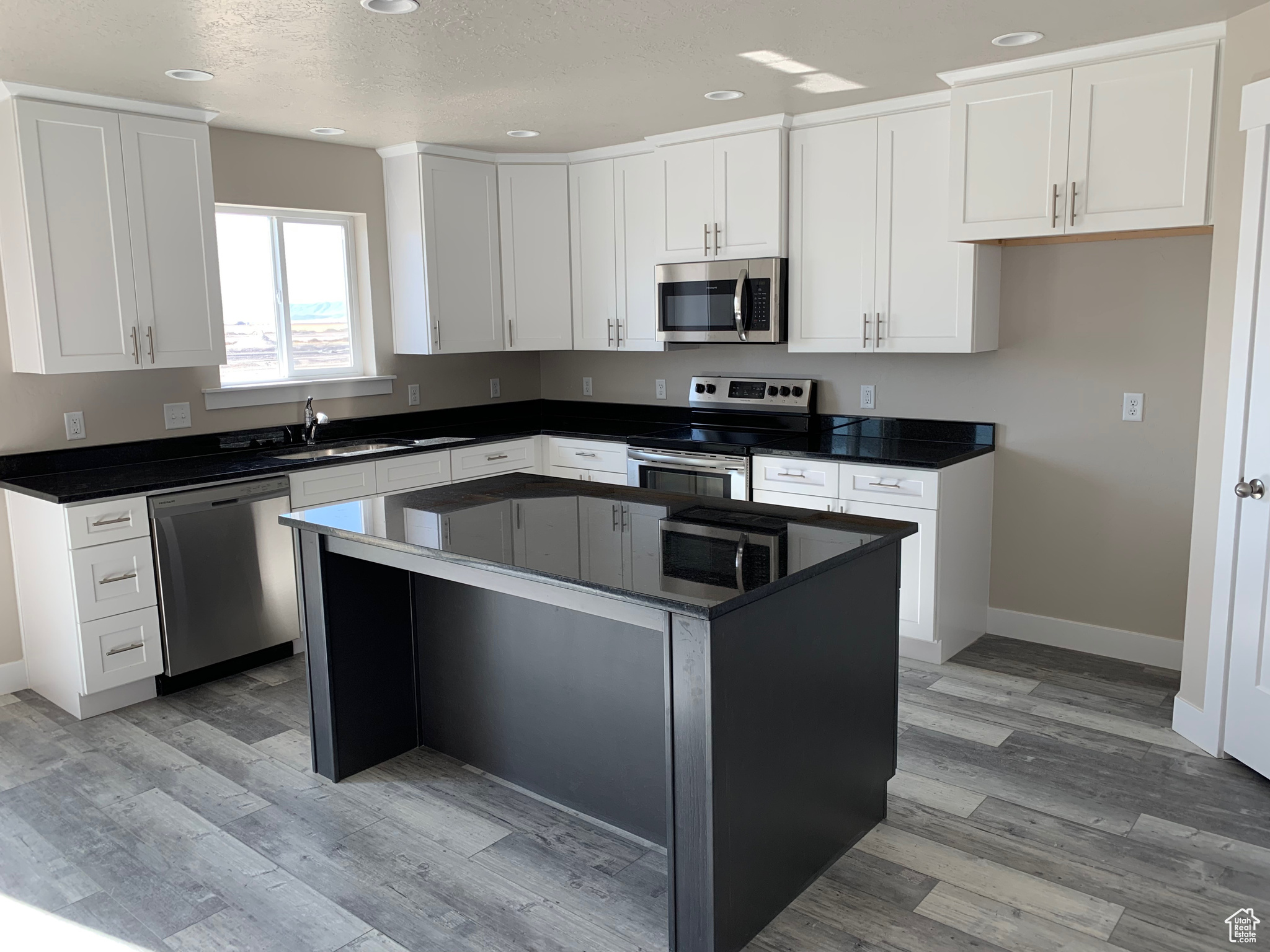 EAGLE POINT - Residential