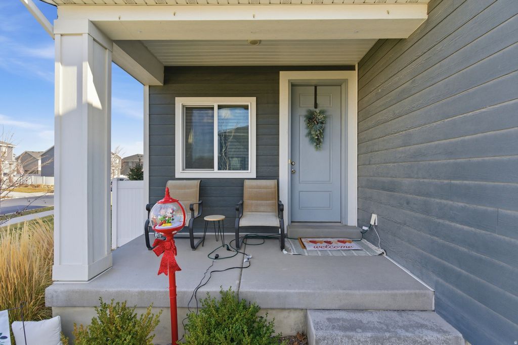 Photo of 7268 N HIDDEN STEPPE BND N, Eagle Mountain, UT 84005 (MLS # 2124742)