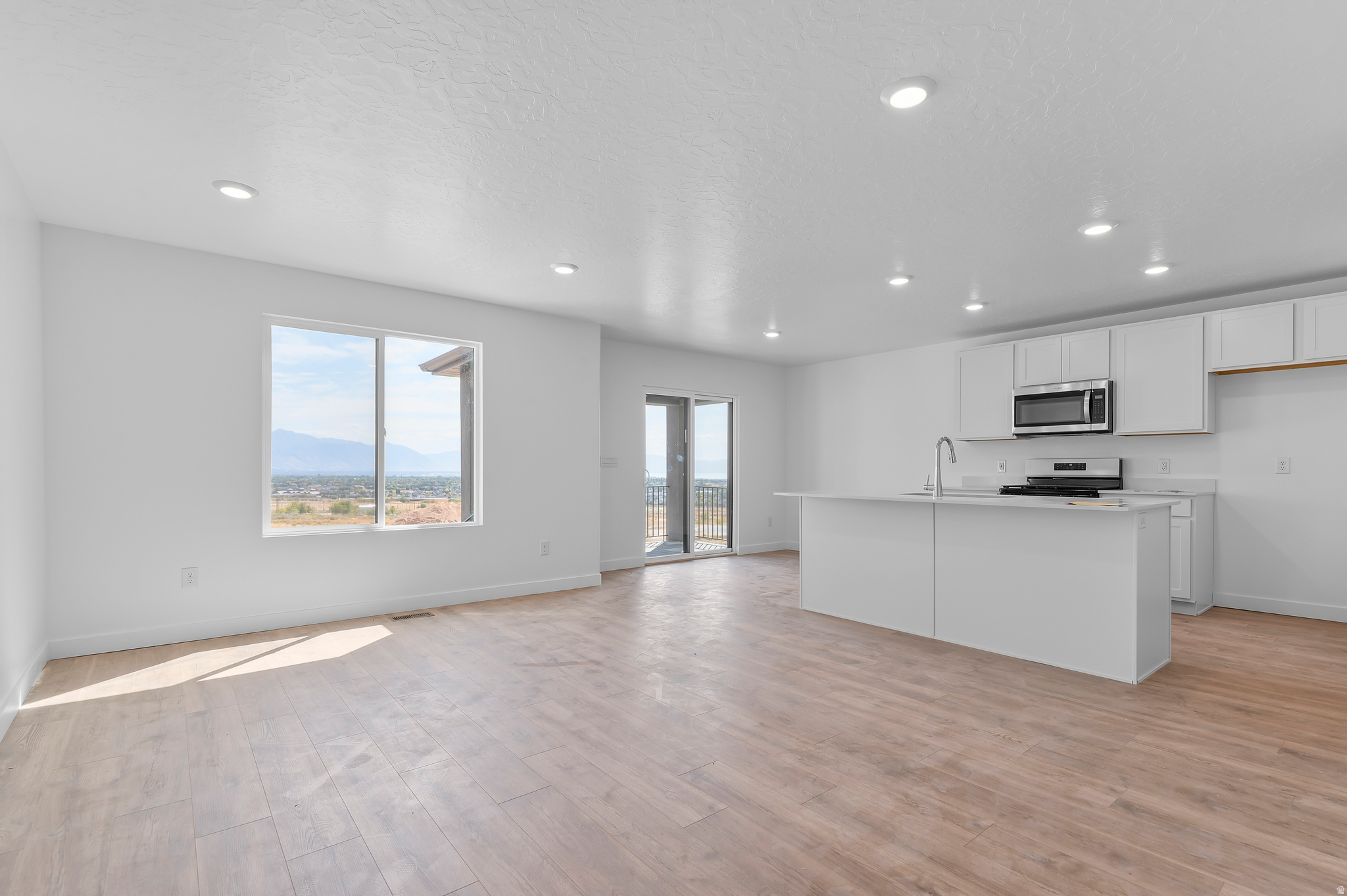 INVERNESS BY D.R. HORTON - Residential