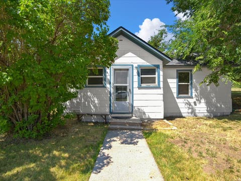 Homes For Sale - 328 S 1st<br/> Soda Springs, ID 83276