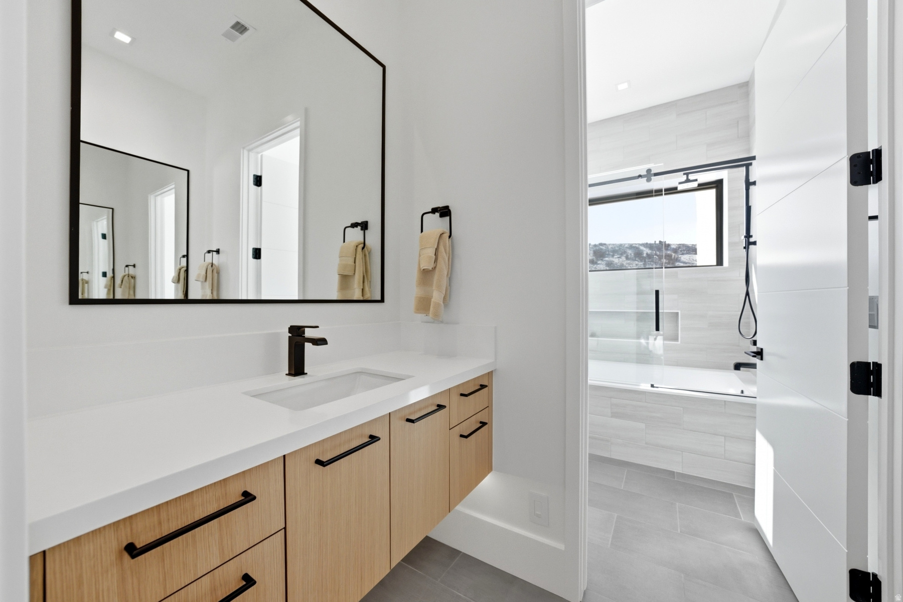 TUHAYE - Residential