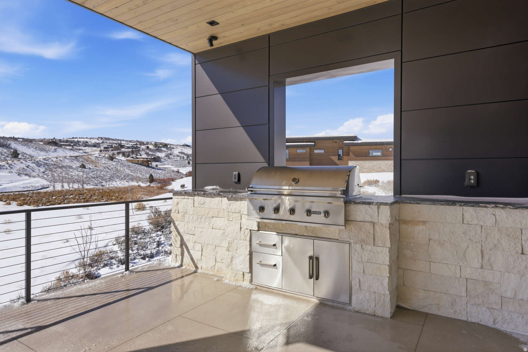 TUHAYE - Residential