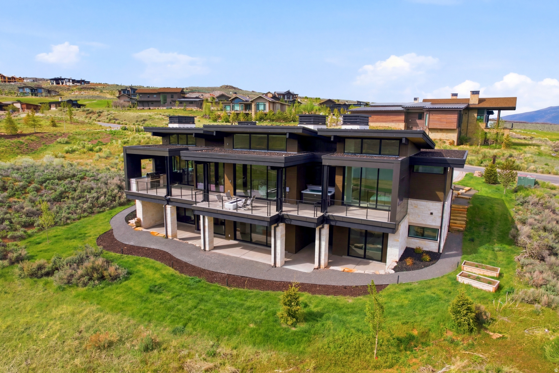 TUHAYE - Residential