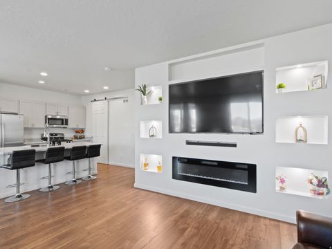 Tiny photo for 293 N 1630 W, Pleasant Grove, UT 84062 (MLS # 2121324)