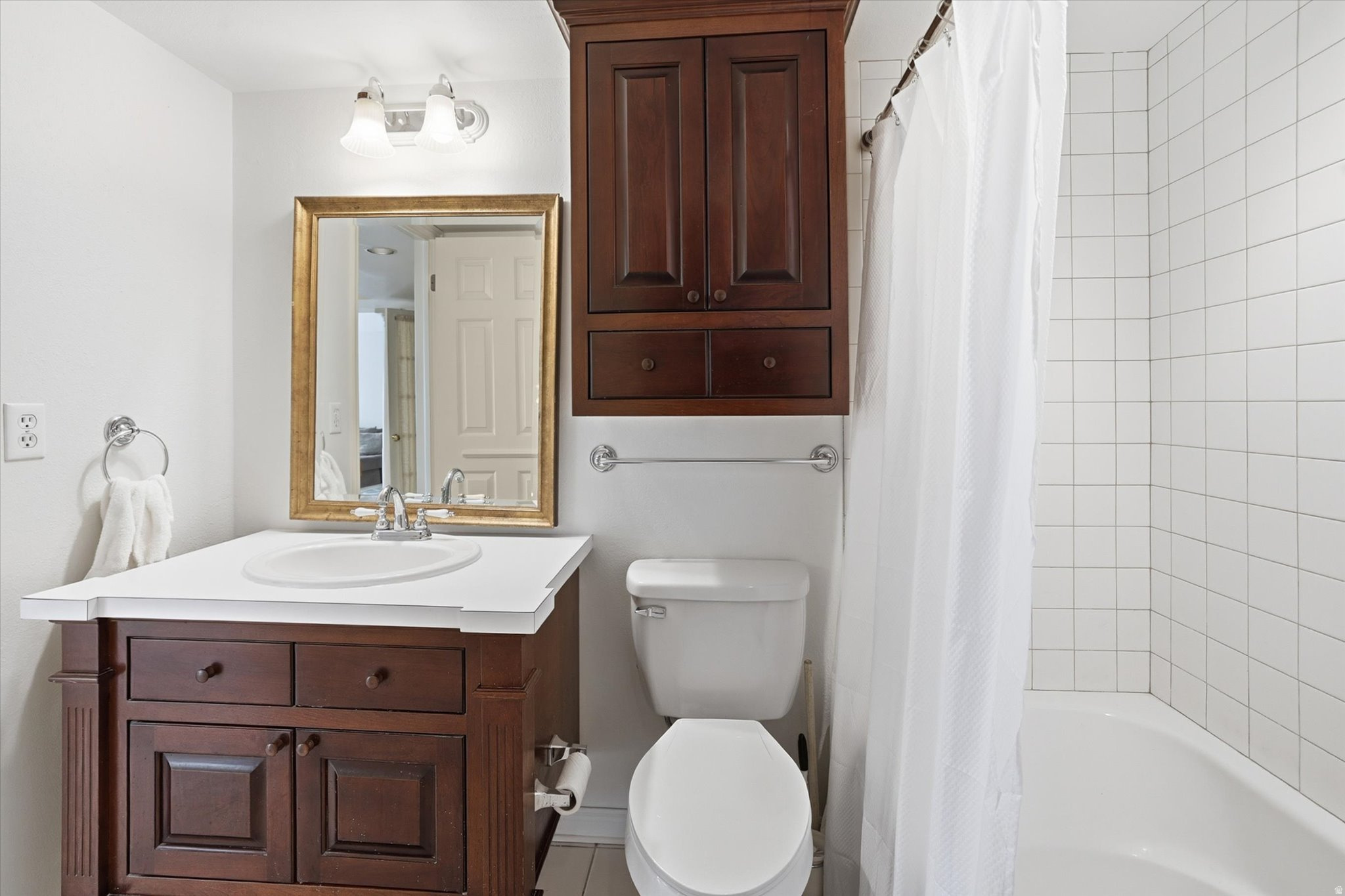 CARRIAGE CROSSING - Residential