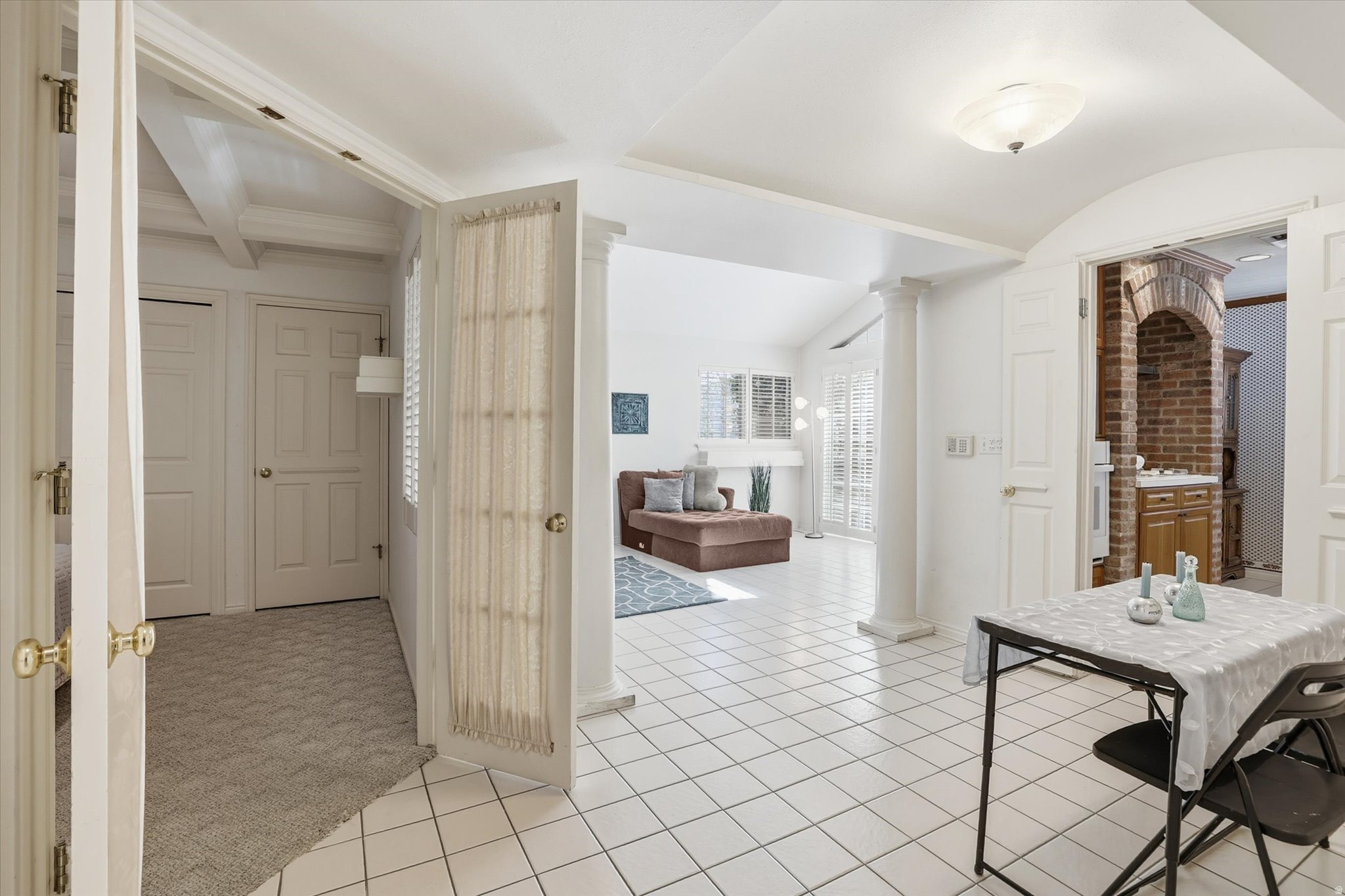 CARRIAGE CROSSING - Residential