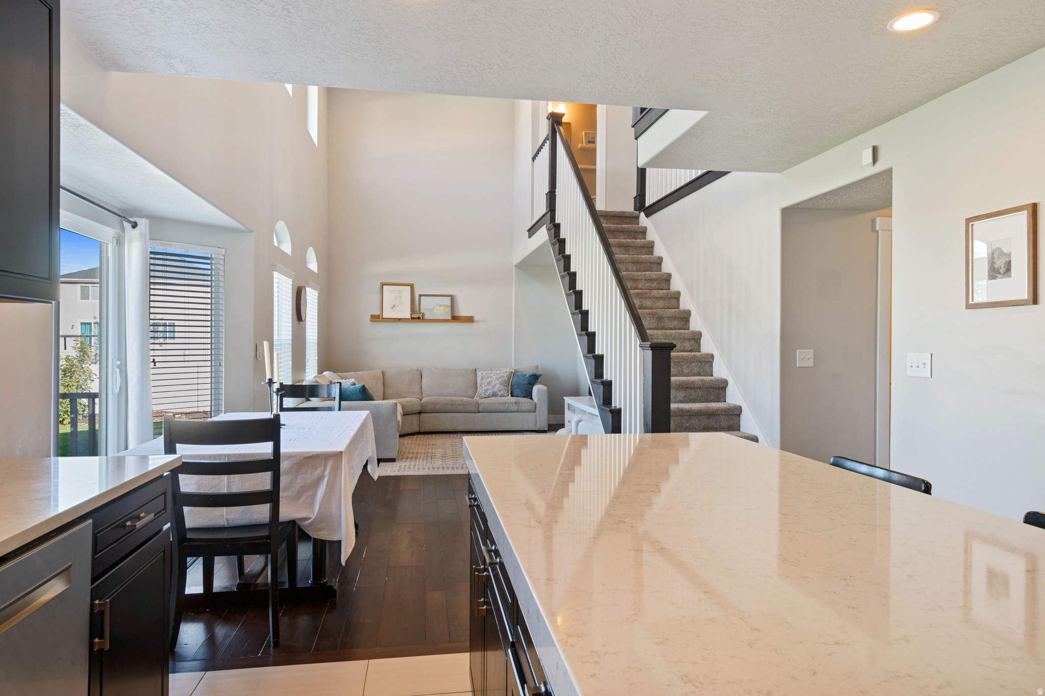 STONES CORNER - Residential