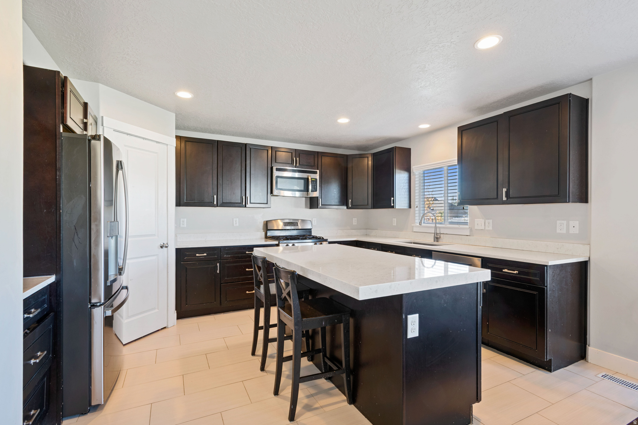 STONES CORNER - Residential
