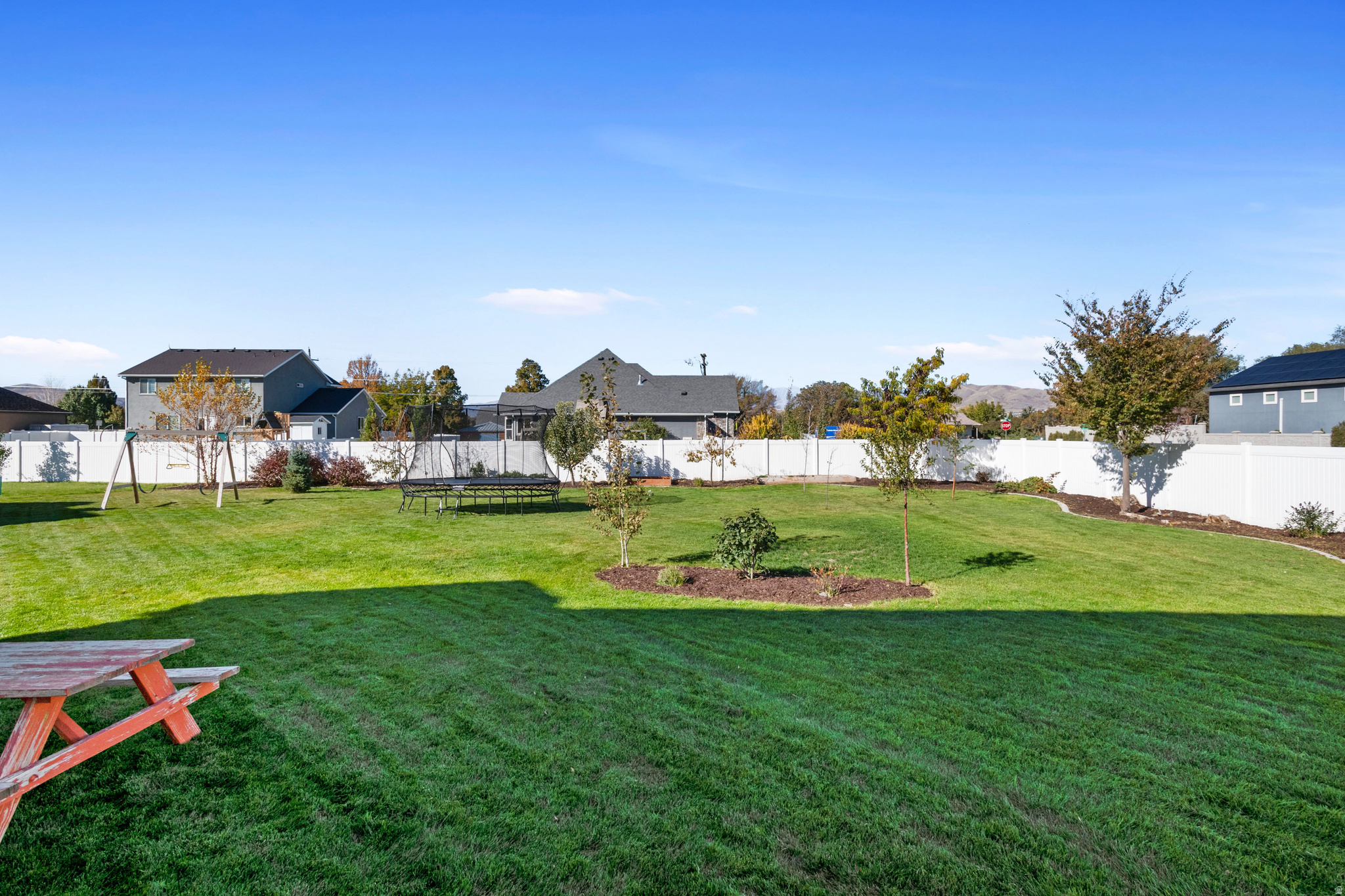 STONES CORNER - Residential