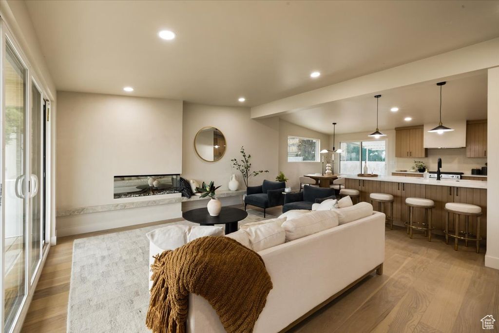 Photo of 1825 S 2600 E, Salt Lake City, UT 84108 (MLS # 2080103)