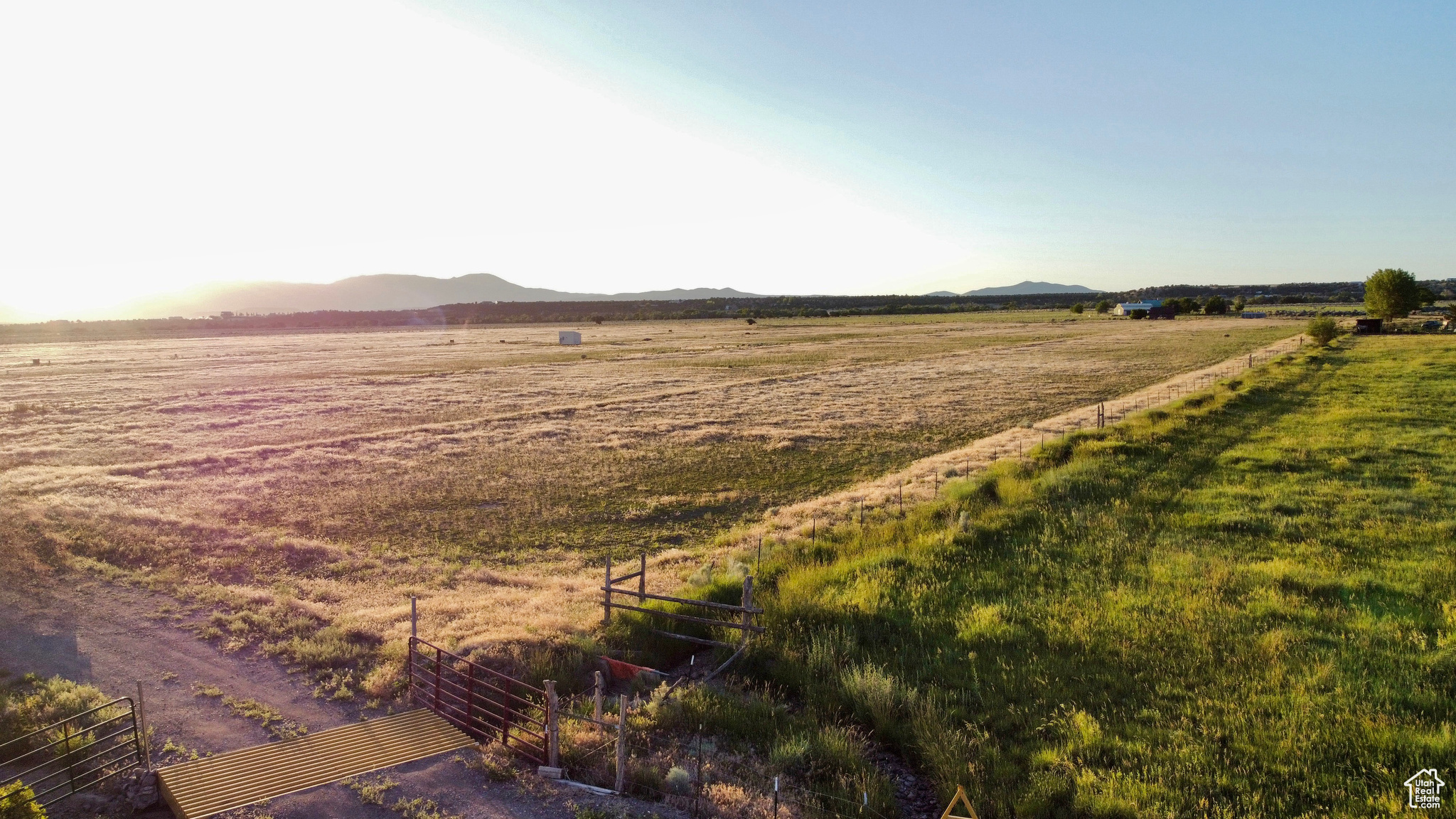 MINERAL VIEW ESTATES - Land