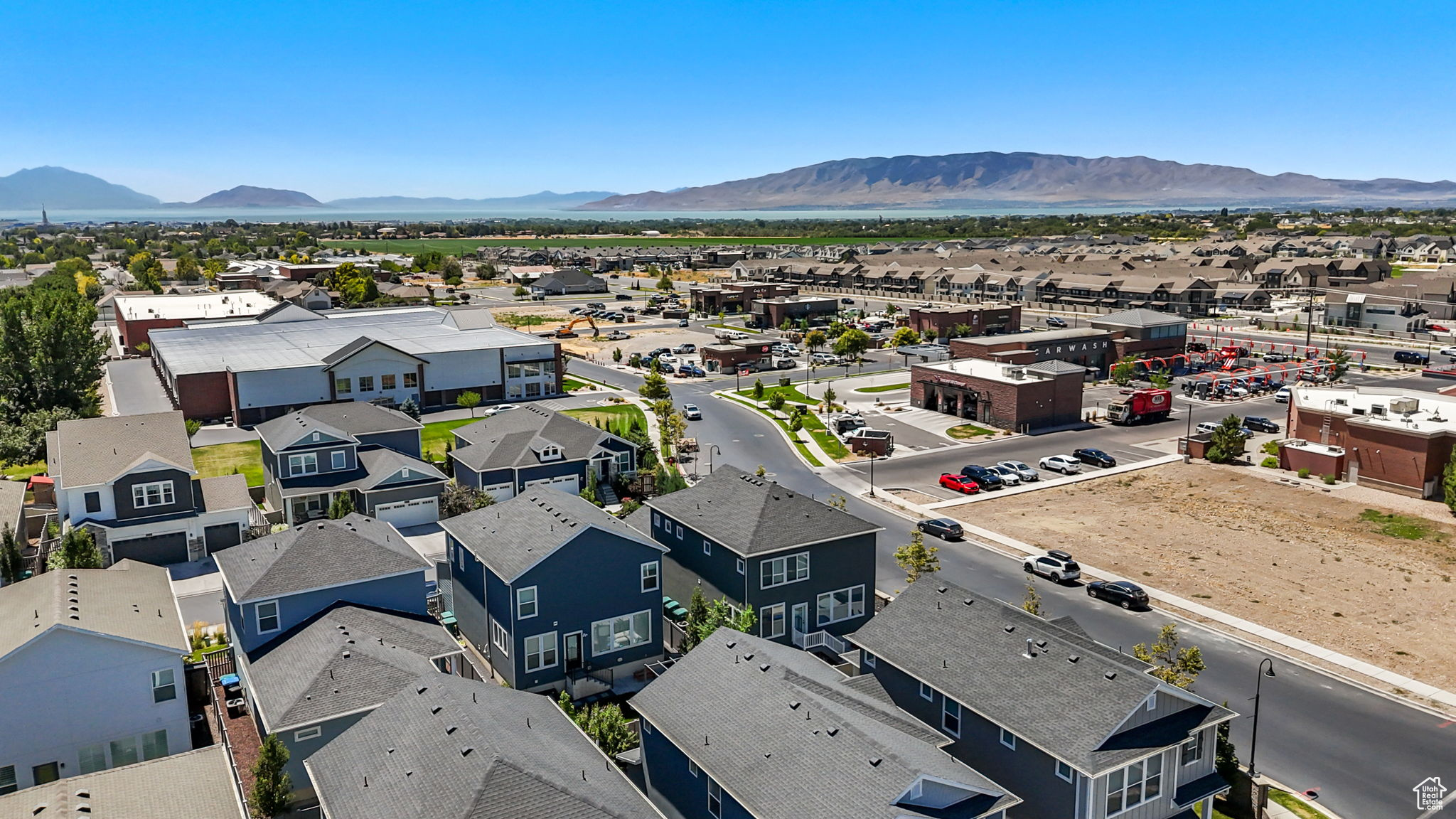 CEDAR CANYON - Residential