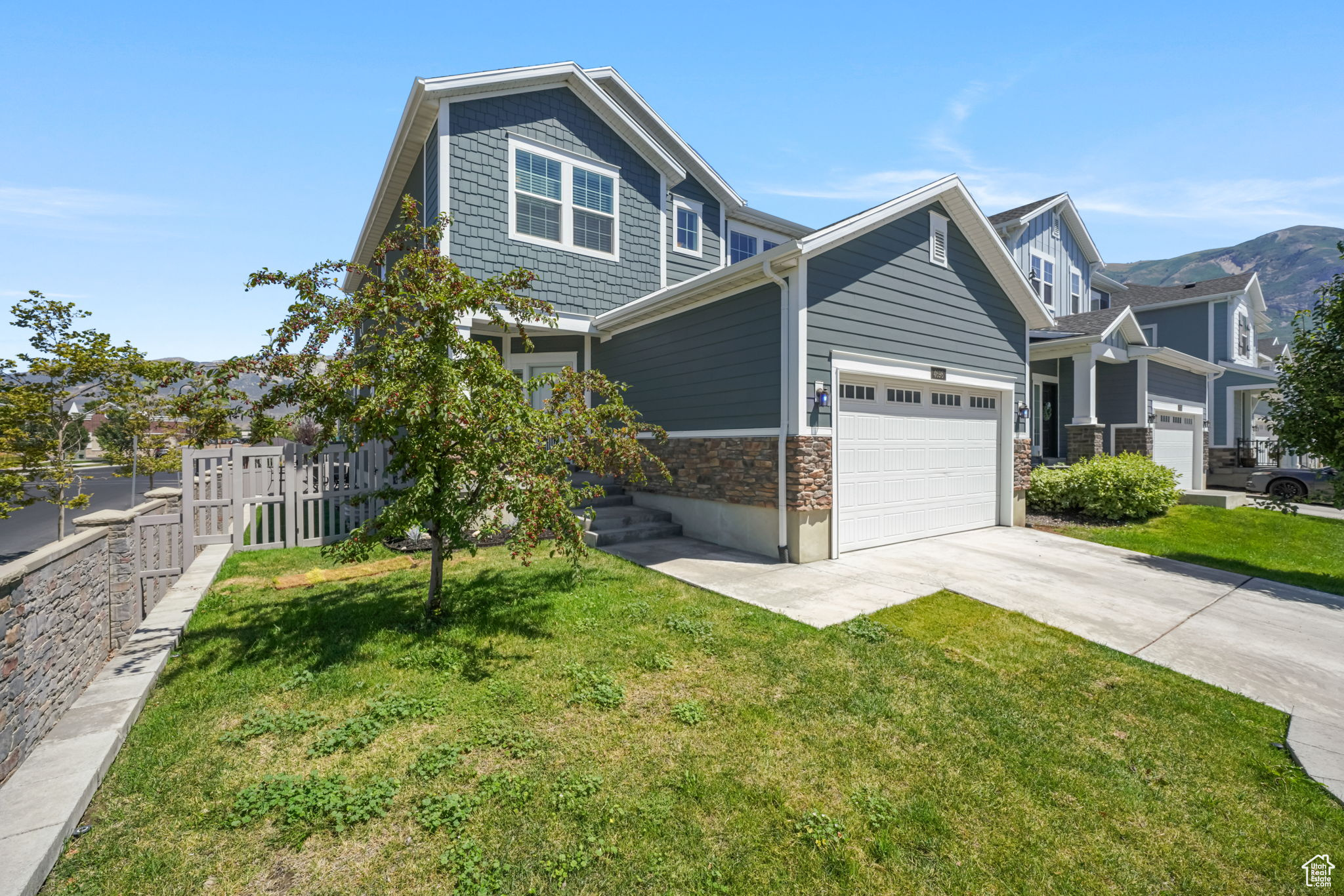 CEDAR CANYON - Residential