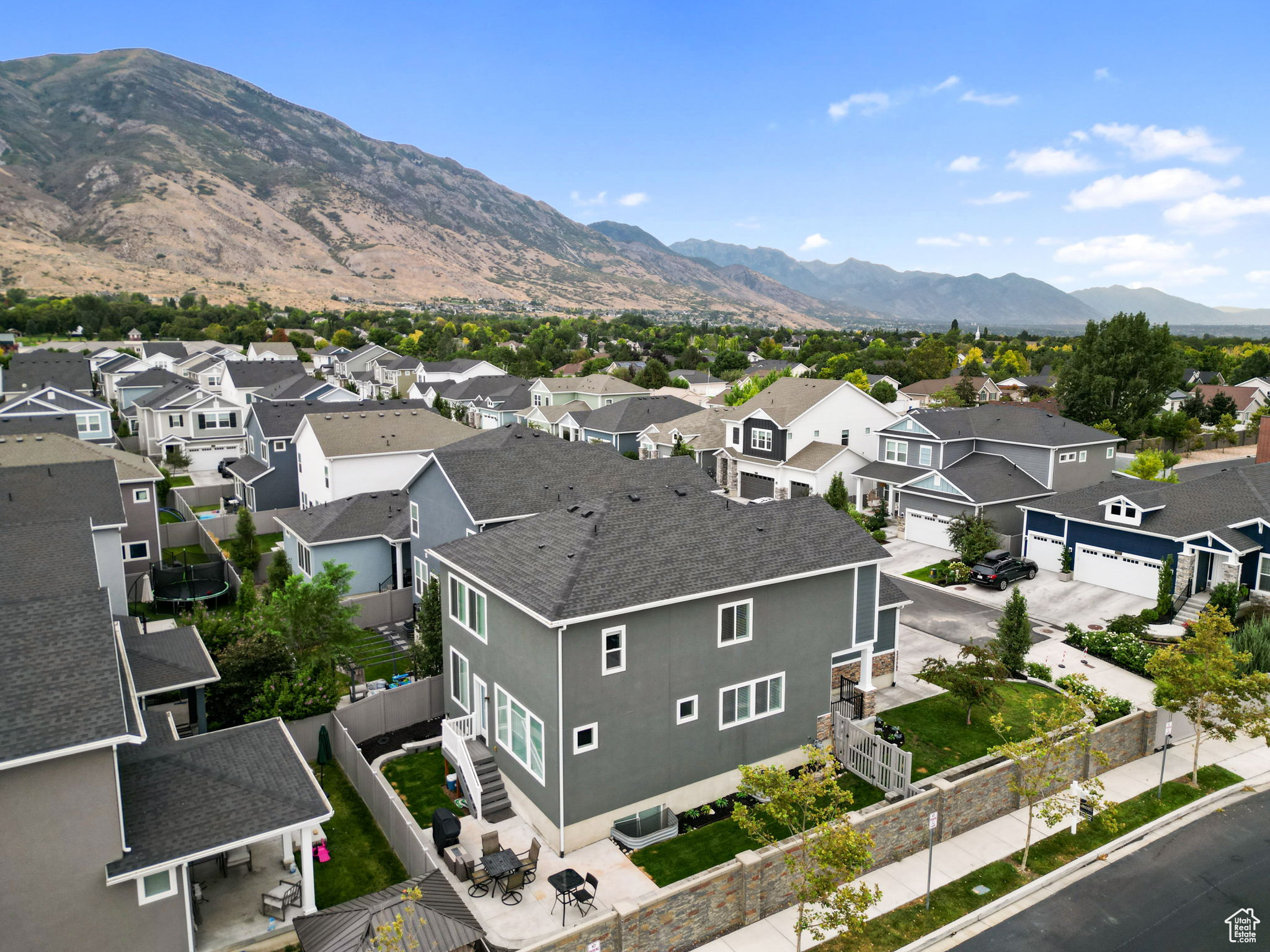 CEDAR CANYON - Residential