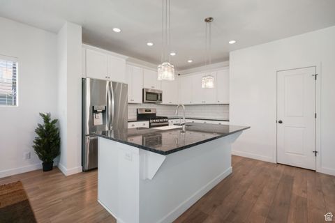Tiny photo for 4696 W CAMELLIA LN N, Cedar Hills, UT 84062 (MLS # 2101654)