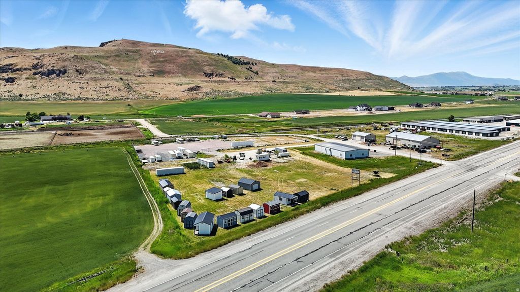 Photo of 4017 S LITTLE MOUNTAIN CIR, Franklin, ID 83237 (MLS # 2145478)