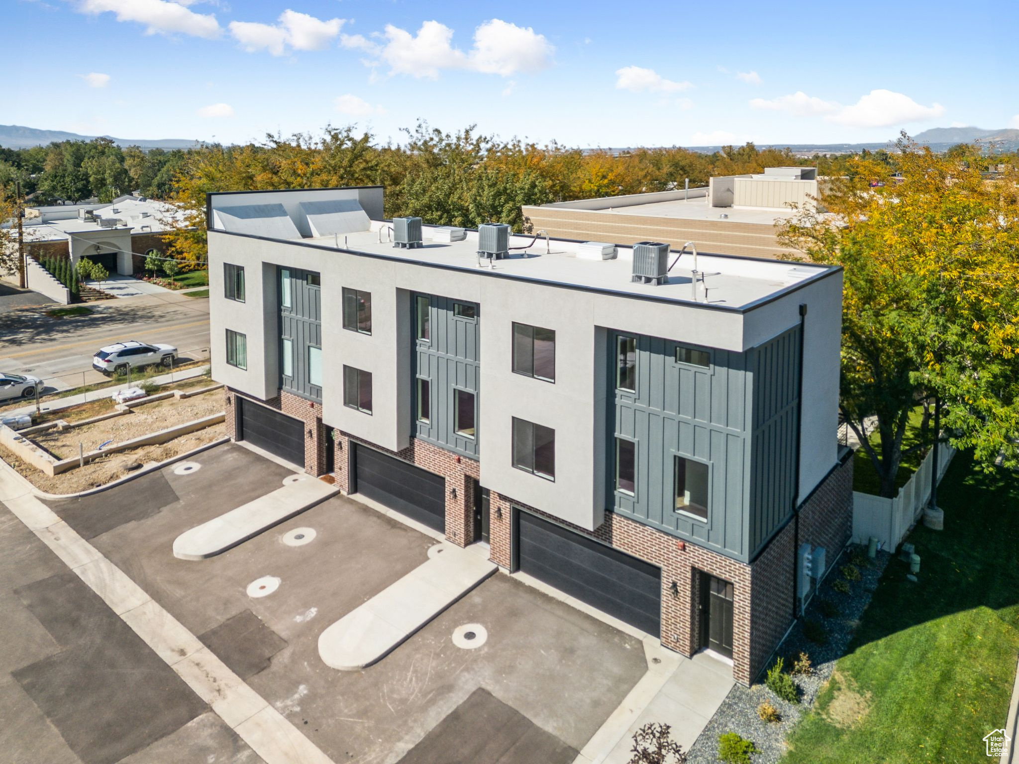 THE BROOKS ON MAIN - Residential