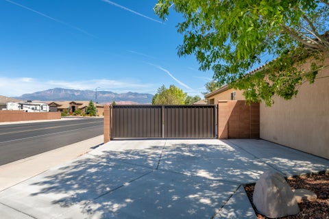 Tiny photo for 3384 W 2650 S, Hurricane, UT 84737 (MLS # 2180298)