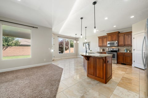 Tiny photo for 3384 W 2650 S, Hurricane, UT 84737 (MLS # 2180298)