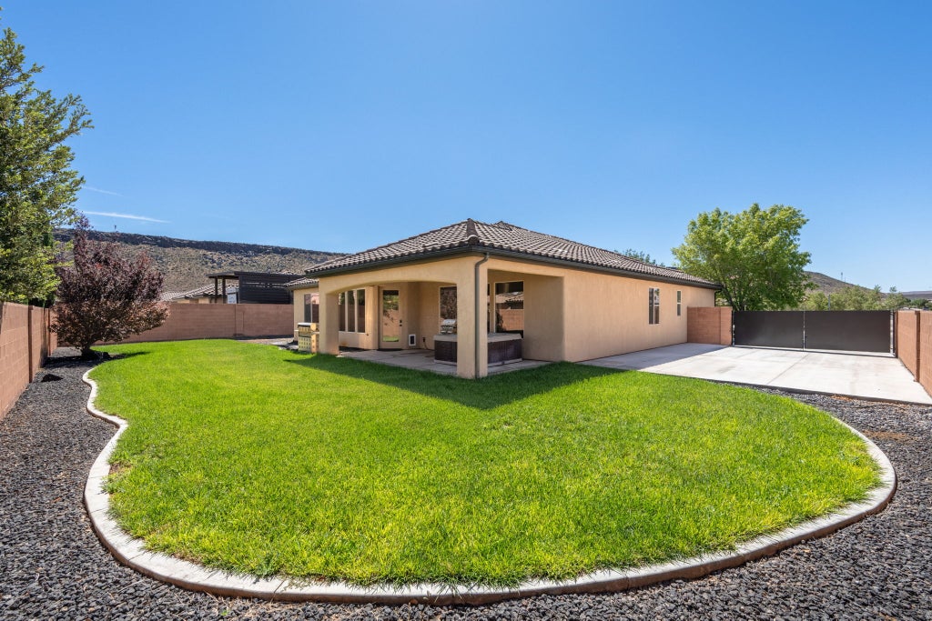 Photo of 3384 W 2650 S, Hurricane, UT 84737 (MLS # 2180298)