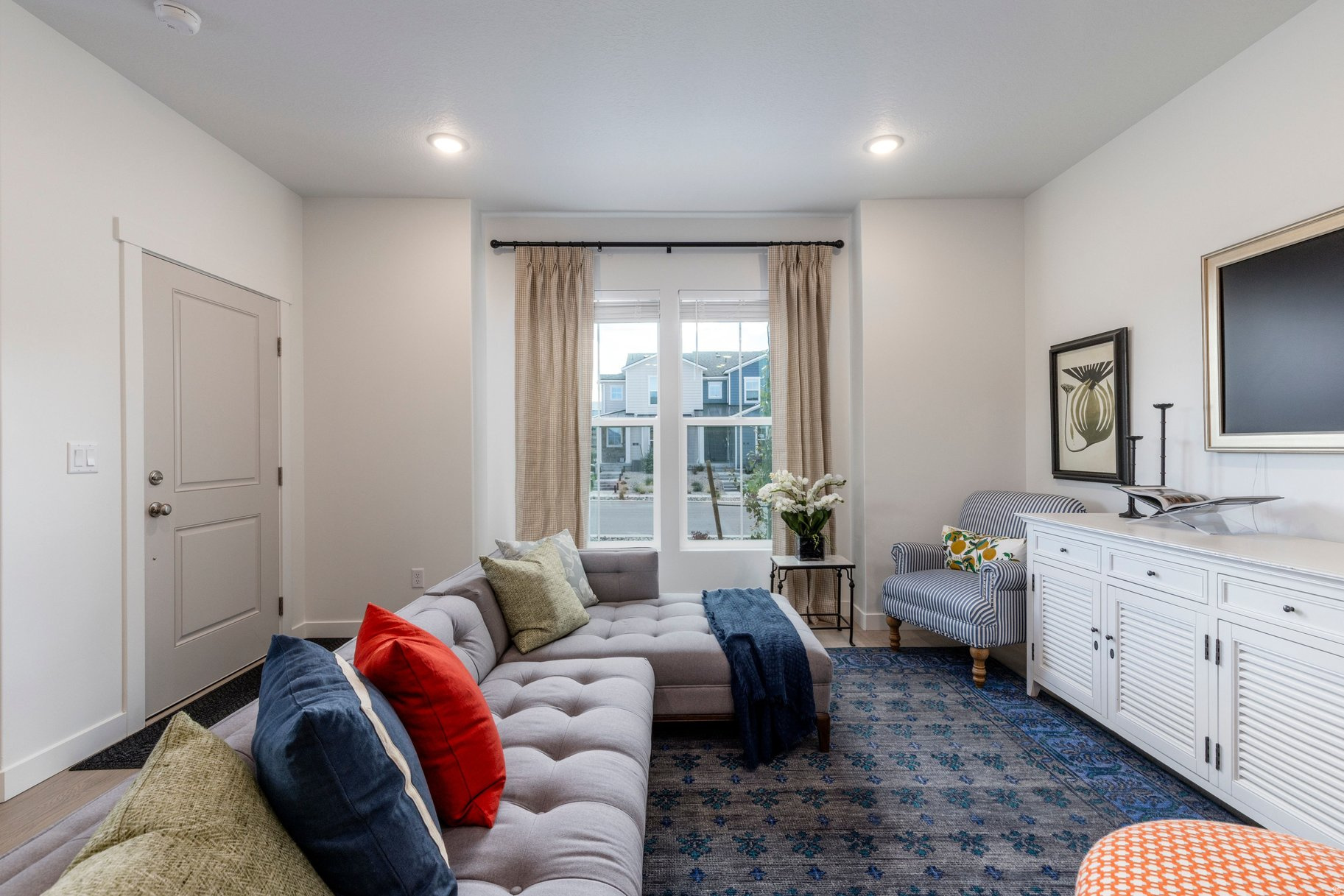 FRANCIS COMMONS - Residential