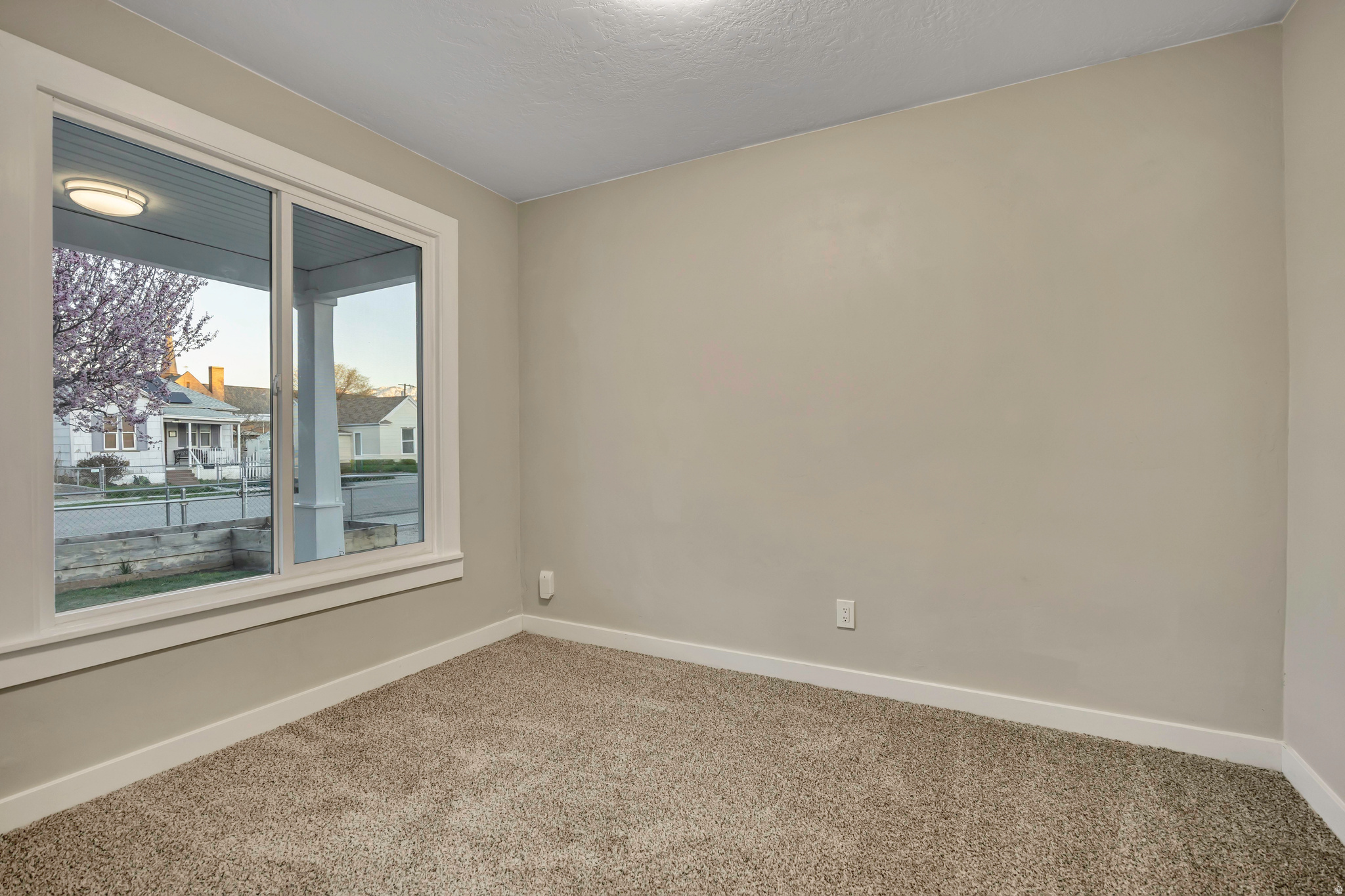 POPULAR GROVE - Residential