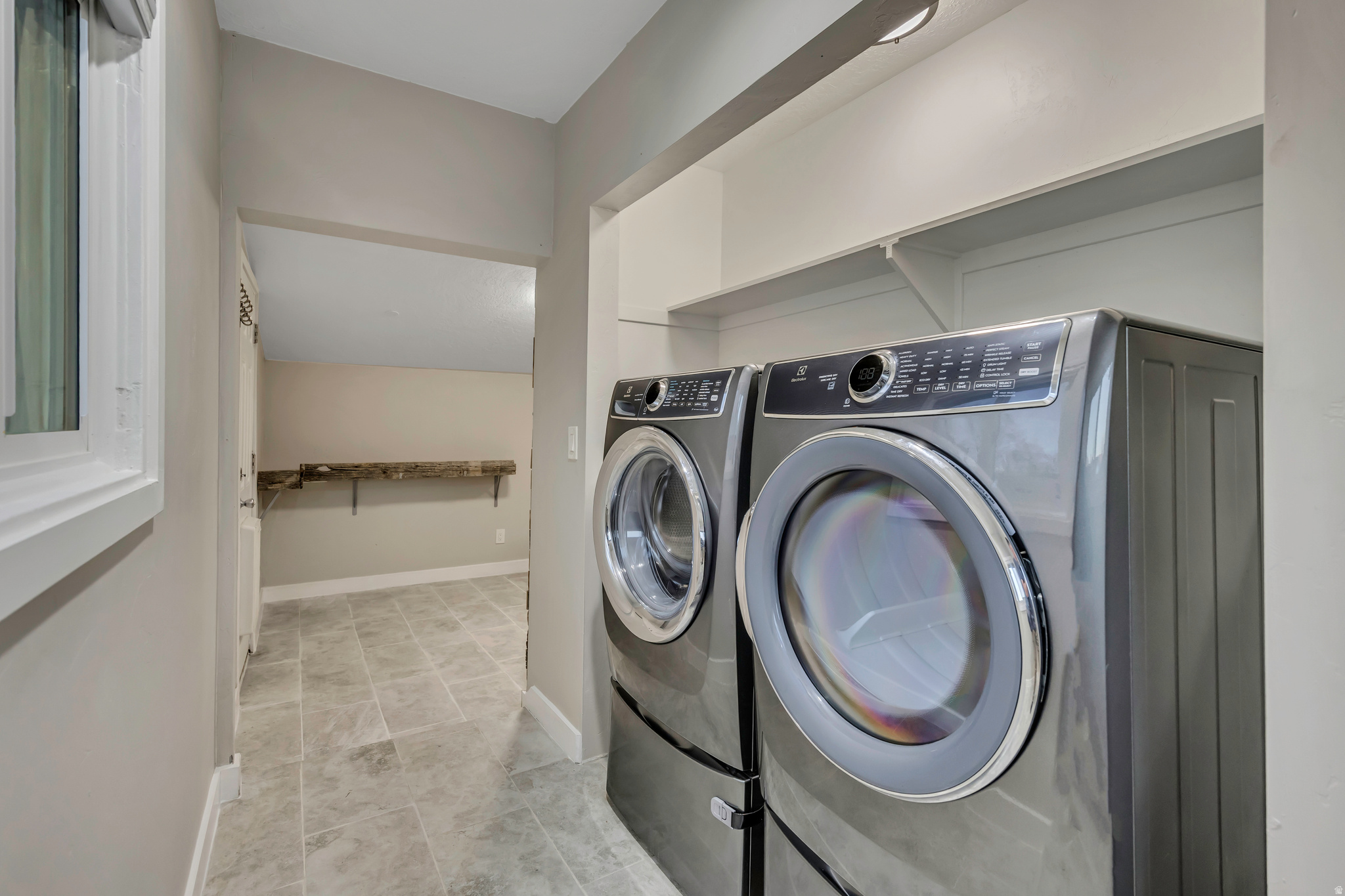 POPULAR GROVE - Residential