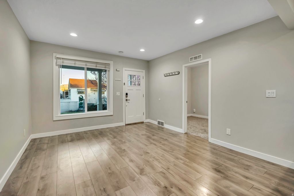 Photo of 422 S POST ST, Salt Lake City, UT 84104 (MLS # 2144475)
