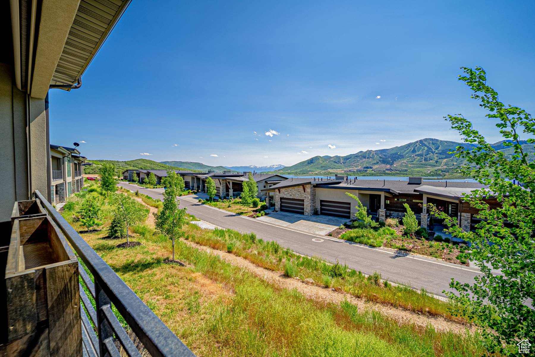 SHORELINE - Residential