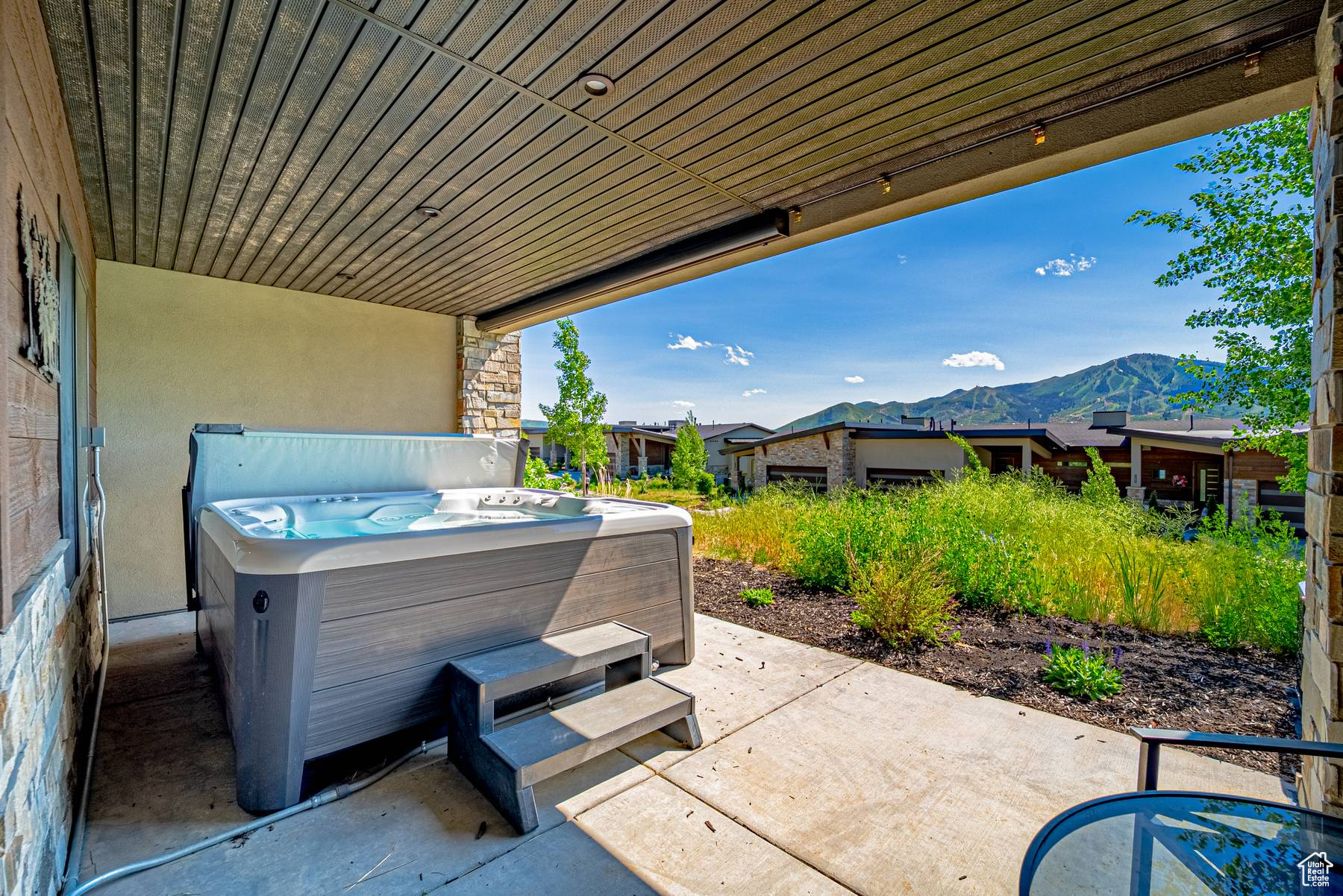 SHORELINE - Residential