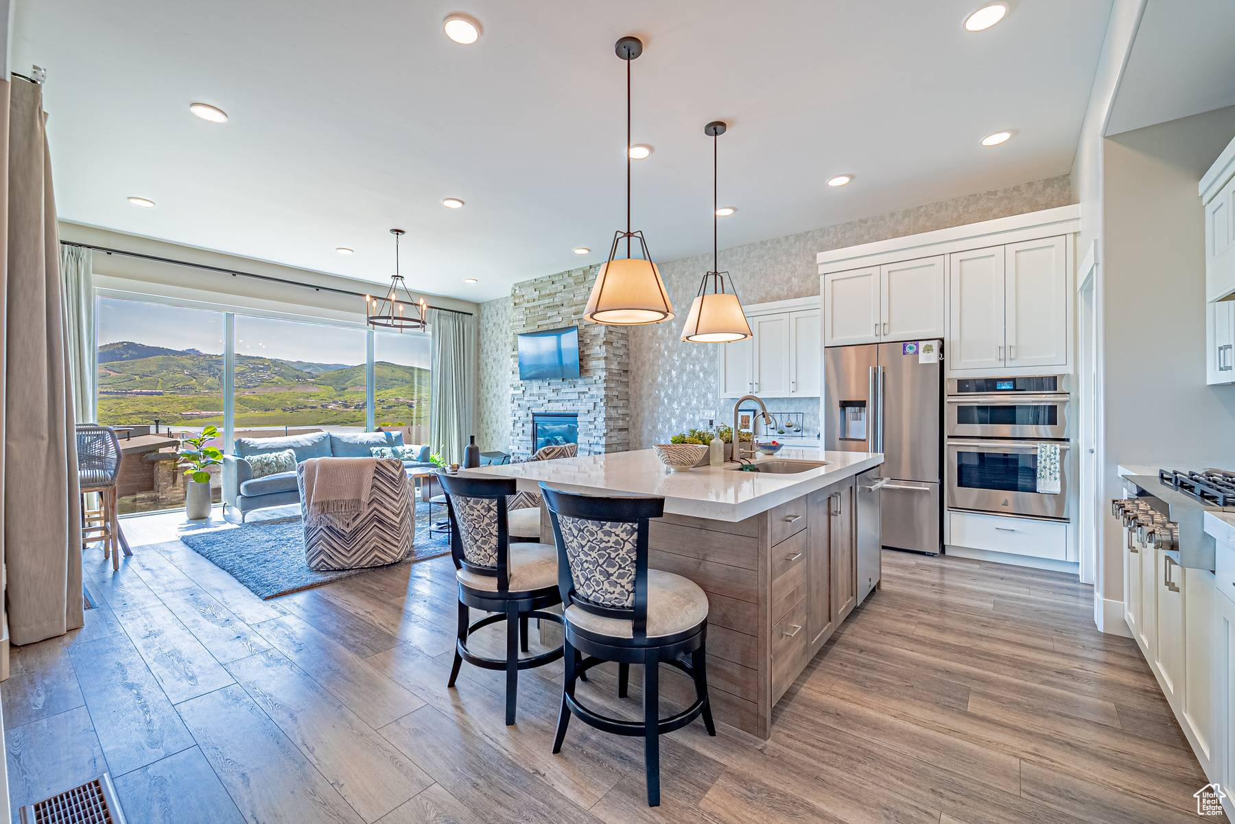 SHORELINE - Residential