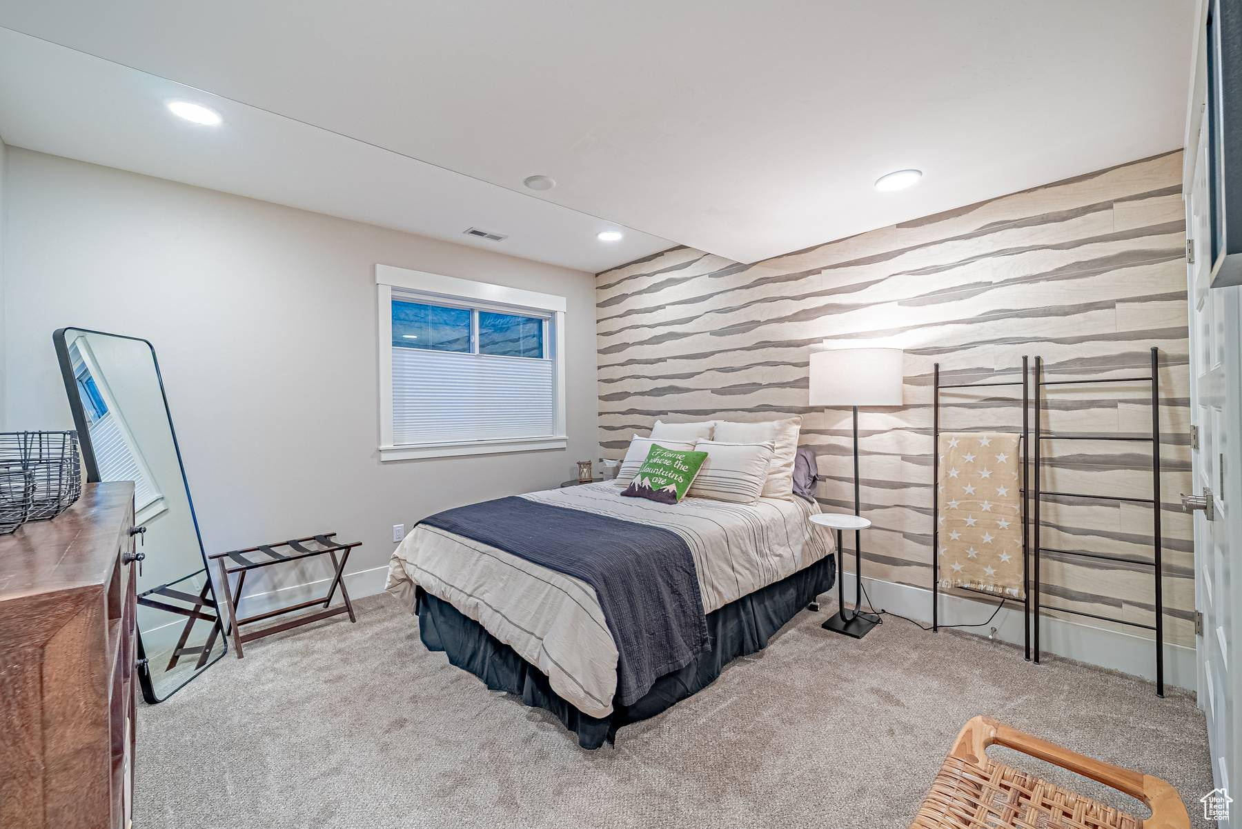 SHORELINE - Residential