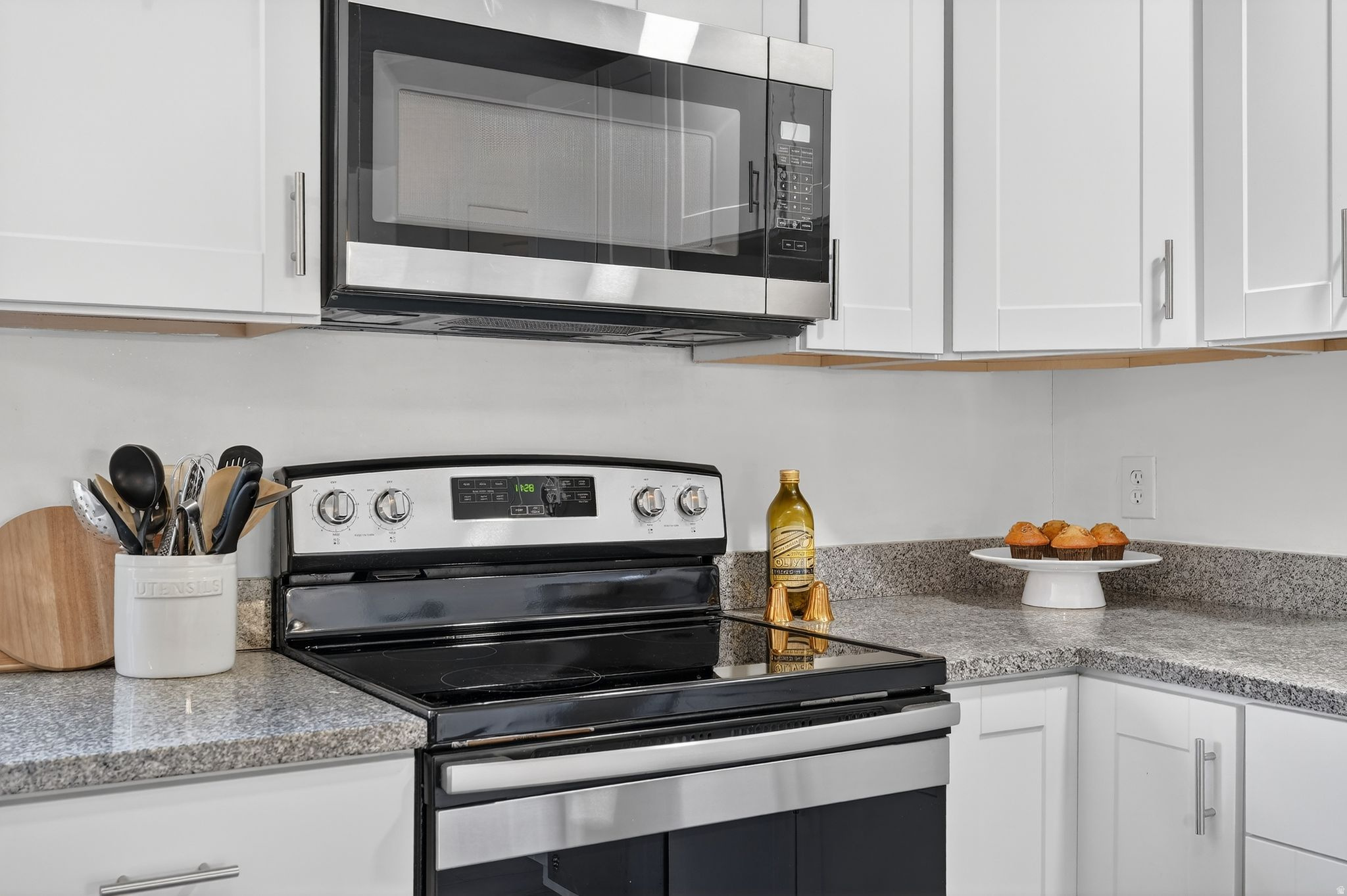 HAZELHURST #4 - Residential