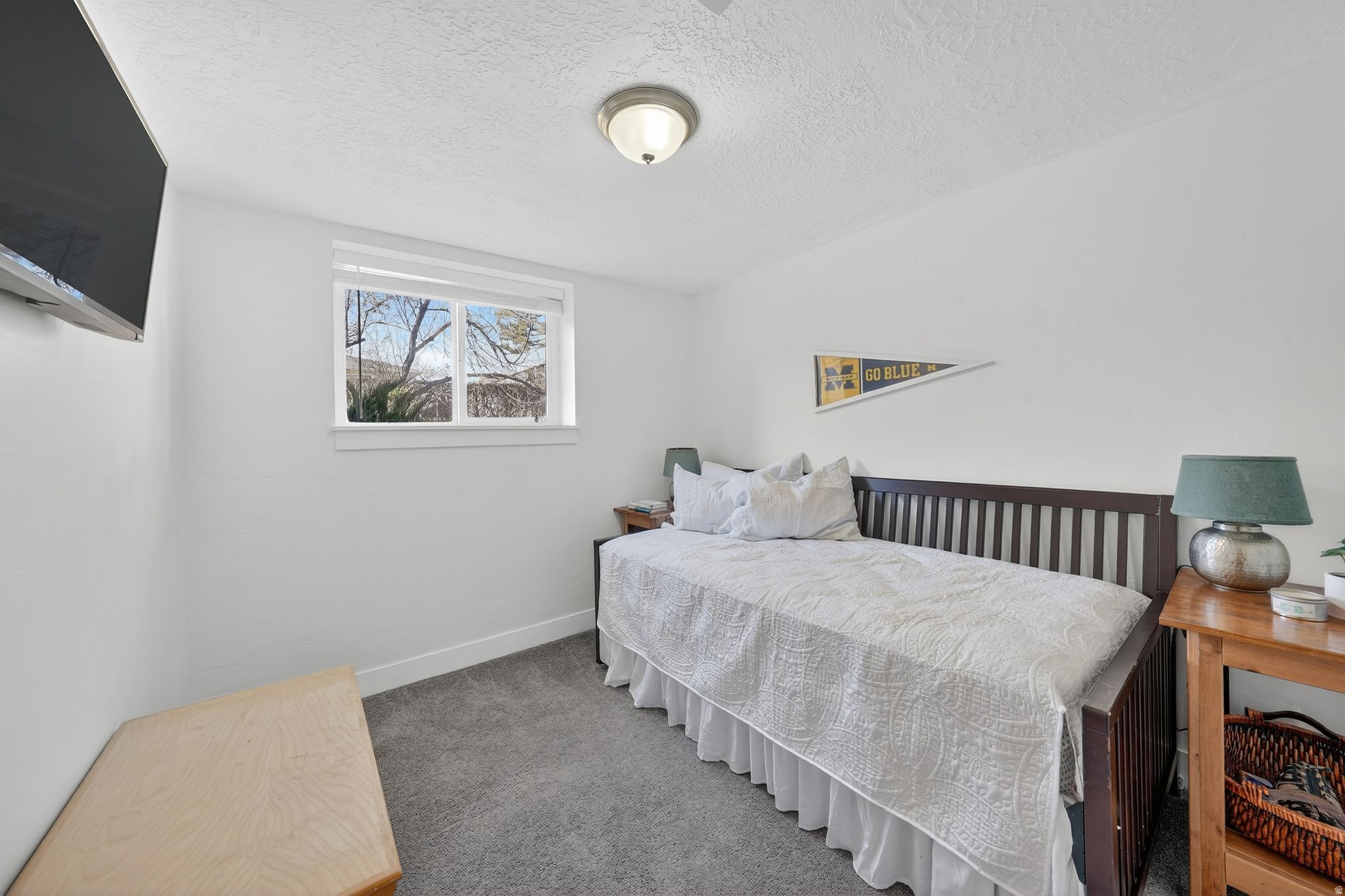 HAZELHURST #4 - Residential