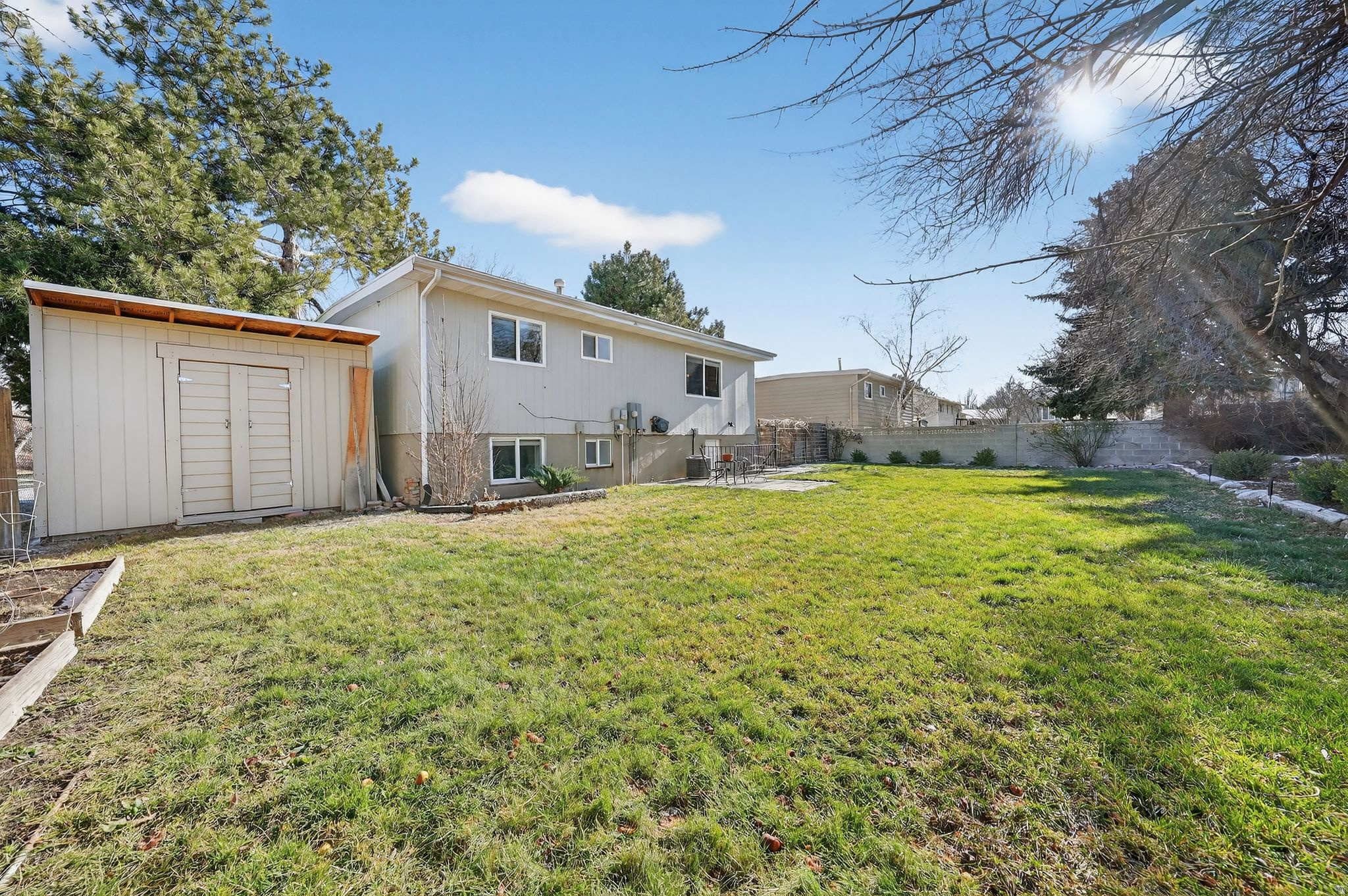 HAZELHURST #4 - Residential