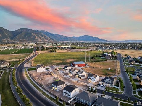 Tiny photo for 662 N PLAINSMAN DR #101, Spanish Fork, UT 84660 (MLS # 2114691)