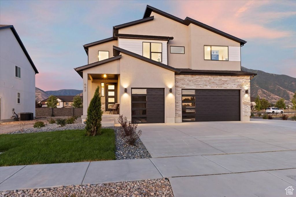 Photo of 662 N PLAINSMAN DR #101, Spanish Fork, UT 84660 (MLS # 2114691)