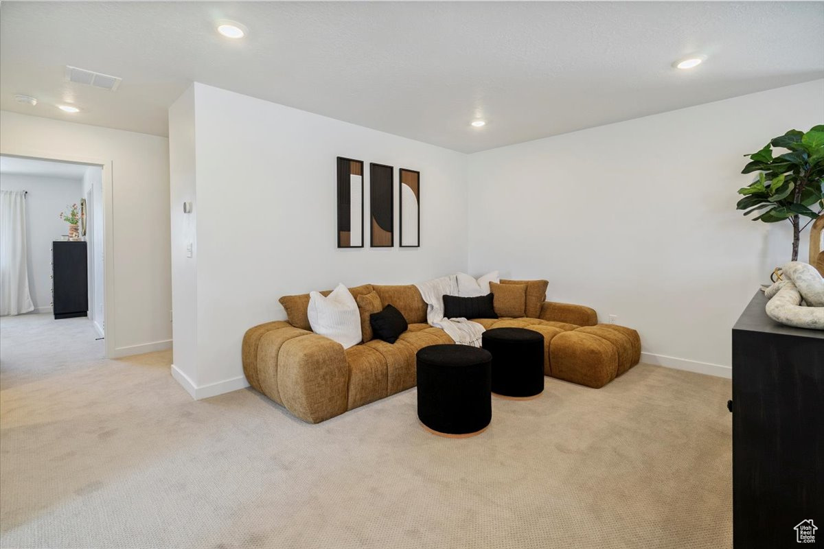 SHELLY ACRES - Residential