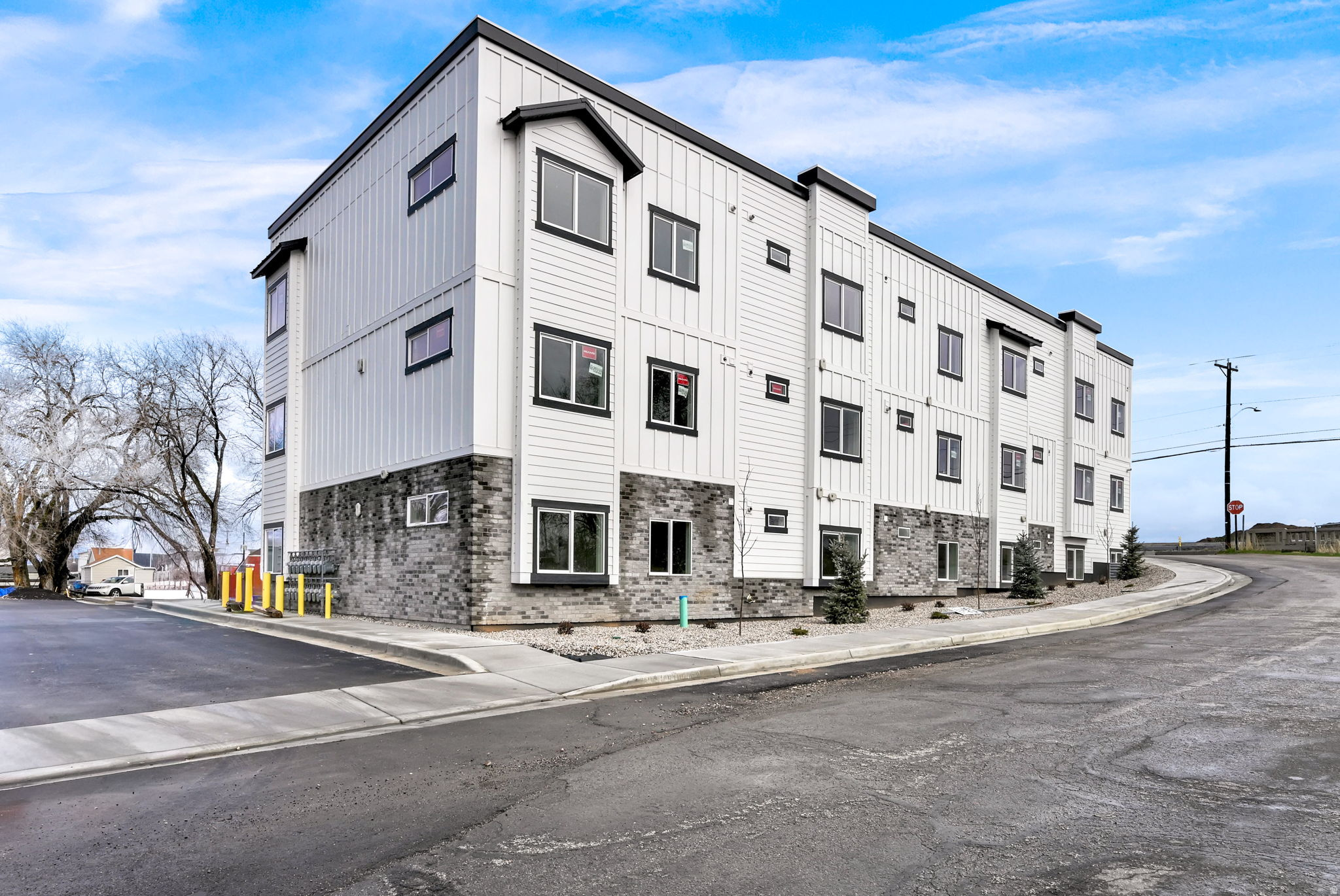 ASPEN APTS - Residential Income