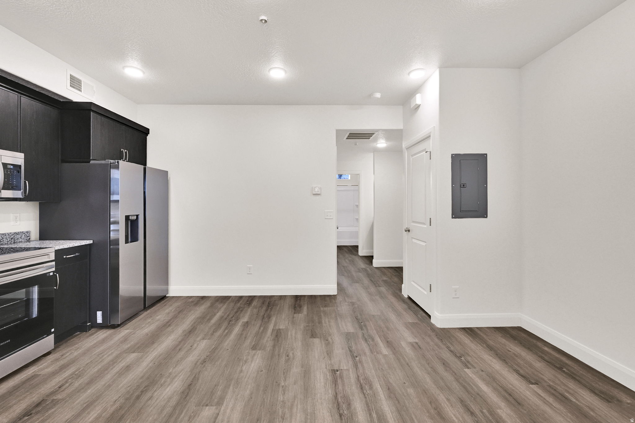 ASPEN APTS - Residential Income