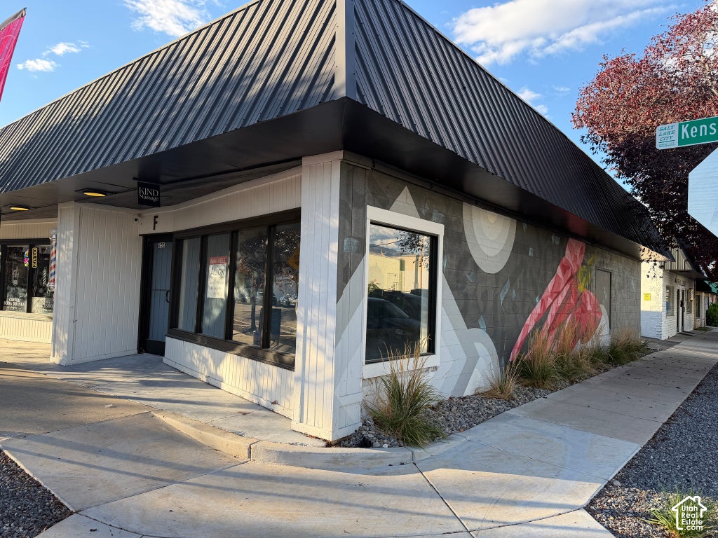 Photo of 25 E KENSINGTON Ave S, Salt Lake City, UT 84115 (MLS # 2192424)