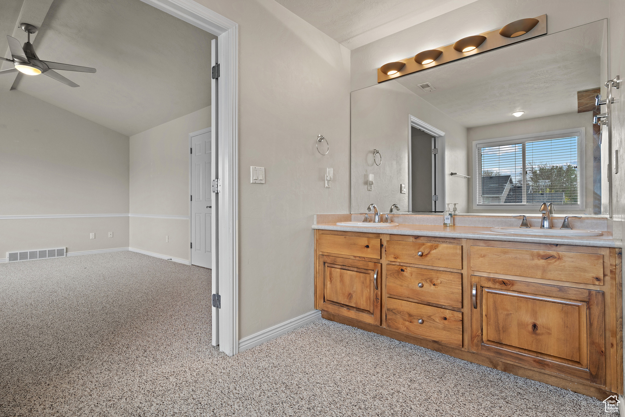 4838 S Brown Villa Cv, Taylorsville, Utah image 21